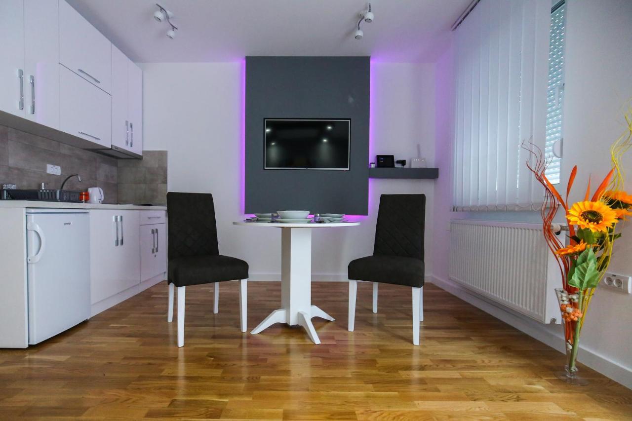 MANIROSI 3 apartman Subotica Bagian luar foto
